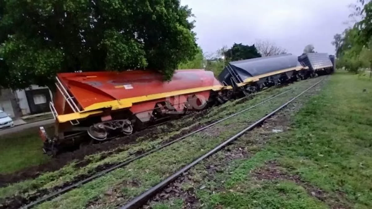 Vecinos denuncian vías en mal estado y trenes que circulan a alta velocidad