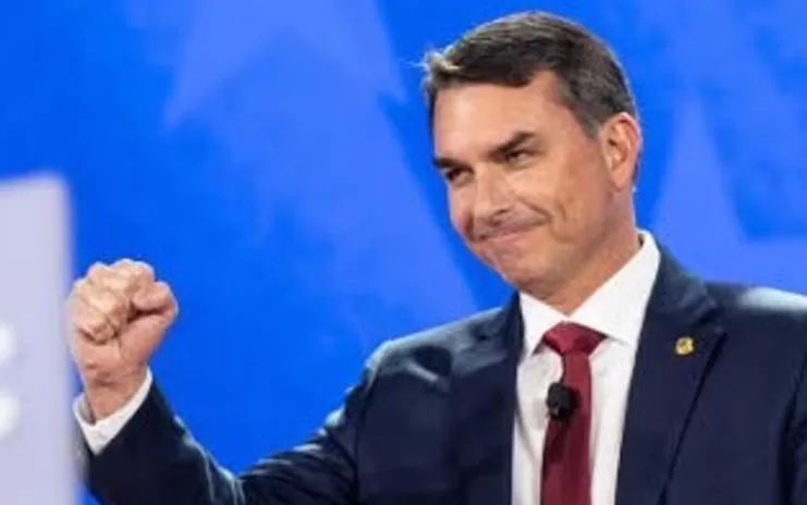 La Corte Suprema de Brasil autorizó las visitas de Flávio Bolsonaro a su padre tras cumplirse la suspensión