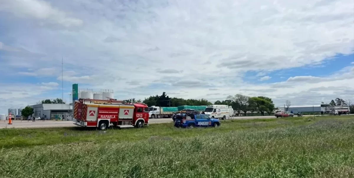 El vuelco de una camioneta dejó dos muertos y dos heridos graves