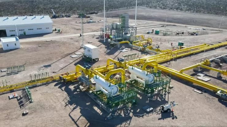 Caputo anunció dos nuevos RIGI con inversión por US$3.200 millones