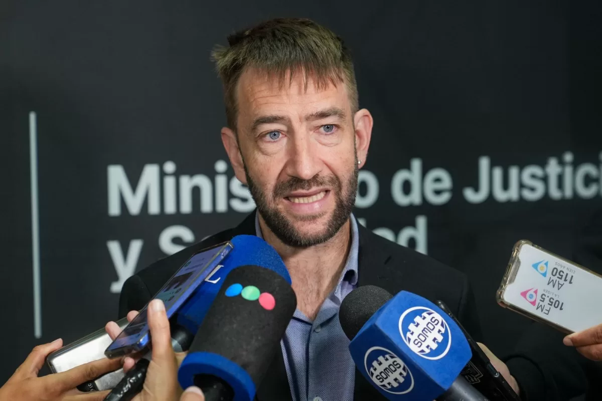 La PDI realizó más de veinte allanamientos: hubo detenidos y secuestro de armas