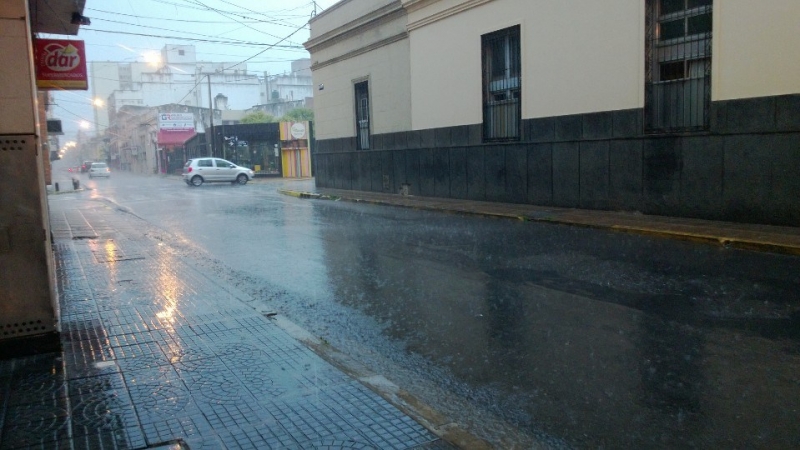 Lluvia en Santa Fe - Foto Agenciafe