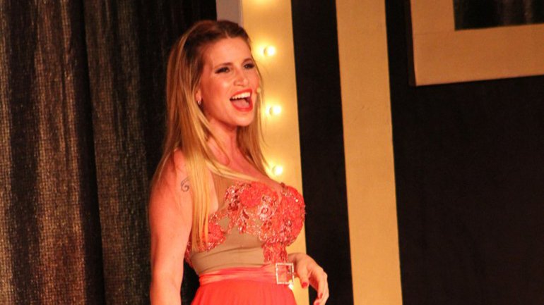 FLORENCIA PEÑA TOMÓ CON HUMOR LA CRISIS EN LA TEMPORADA DE MAR DEL PLATA