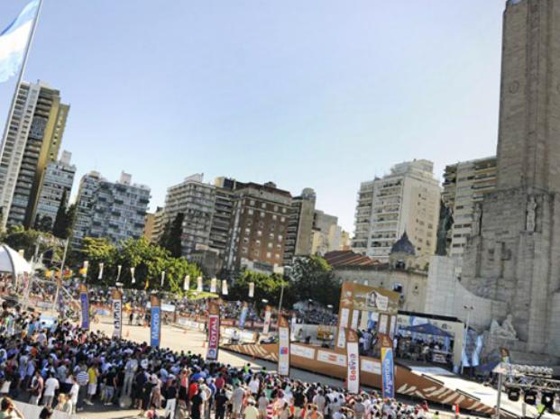 El Dakar llega a Rosario para coronar a los competidores y bajarle el telón a la extenuante odisea 