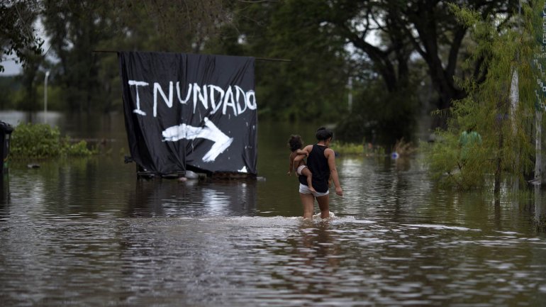 Más de 2.500 personas continúan evacuadas por las inundaciones