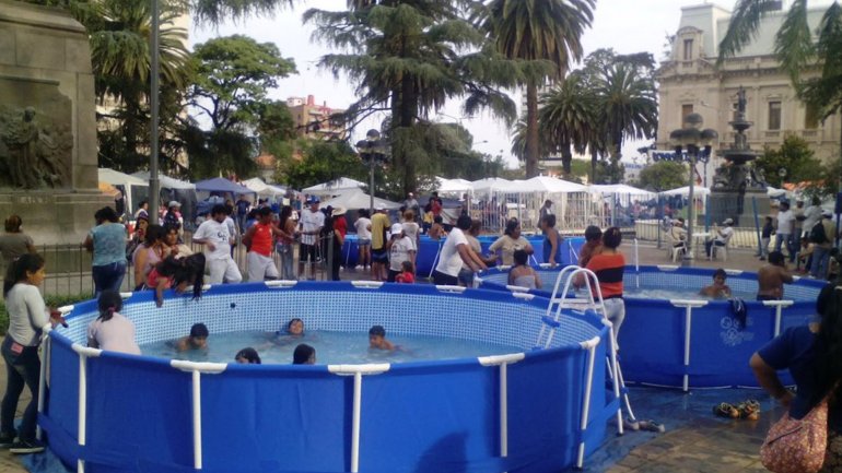 Jujuy: la Justicia ordenó desalojar la plaza ocupada por militantes de Milagro Sala