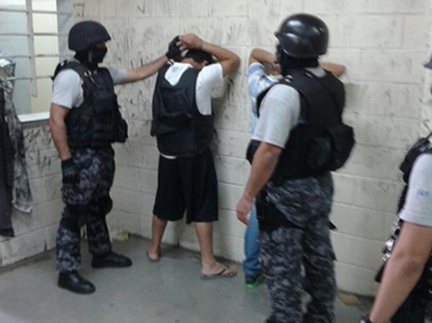 Trasladaron en secreto a los líderes de Los Monos a cárceles federales del sur del país