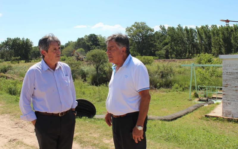 Garibay recorrió el sistema de defensas hídricas de San José del Rincón