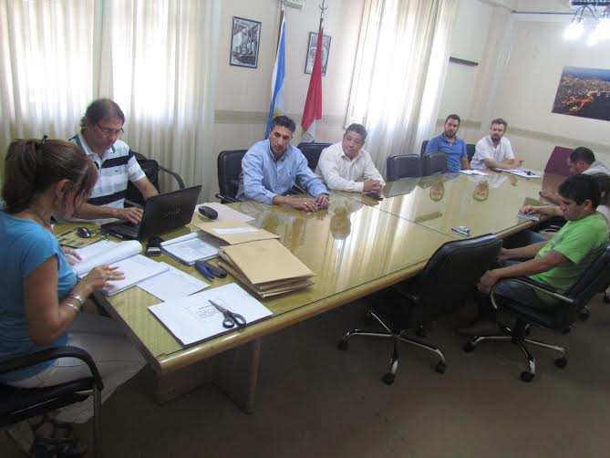 La EPE realizó la apertura de sobres con ofertas para obras de mejoras en el servicio eléctrico