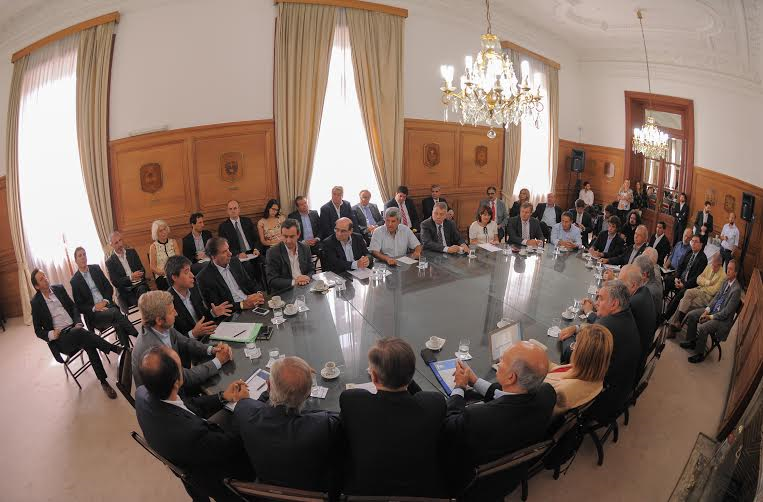 Frigerio con representantes de partidos políticos - Reforma Política