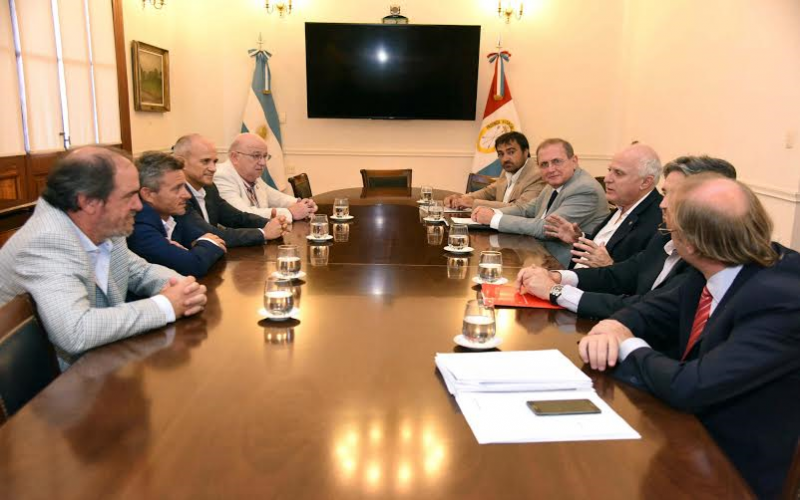 Lifschitz acordó agilizar procesos licitatorios con las cámaras de la Construcción de Santa Fe y Rosario