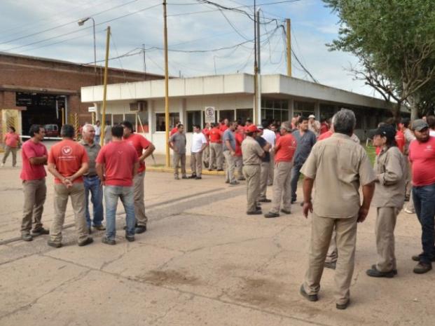 Preocupación en Firmat por la crisis de la fábrica de cosechadoras Vassalli Fabril 
