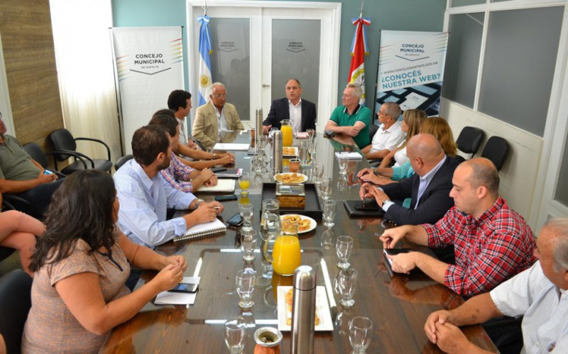 Los Concejales mantuvieron un encuentro con la Mesa de Entidades Productivas de Santa Fe