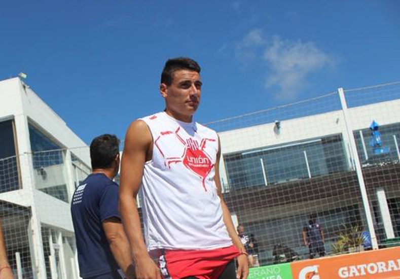 MARTÍNEZ SE QUEDA Y NO VIENE NADIE DEL ROJO