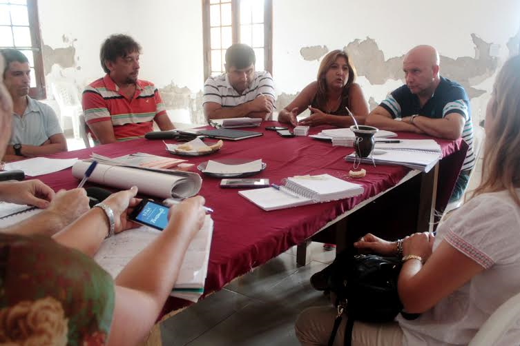 Qüesta - Reunión de gabinete