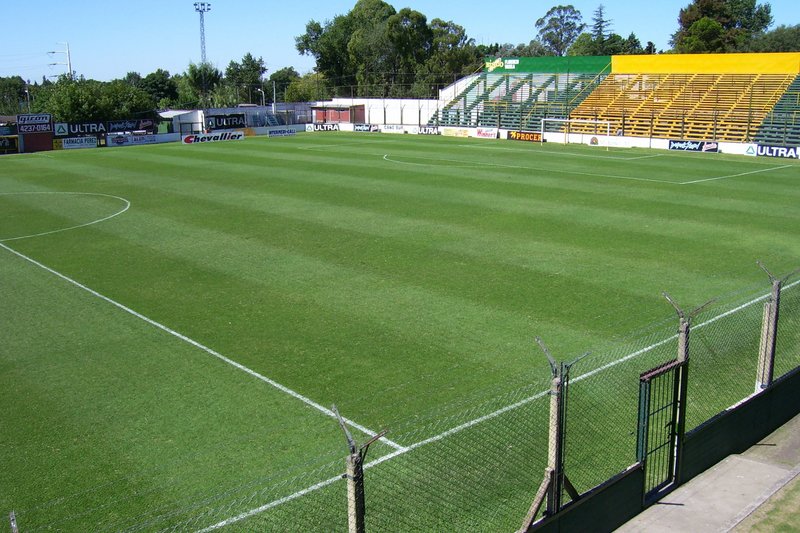 Cancha de Defensa y Justicia