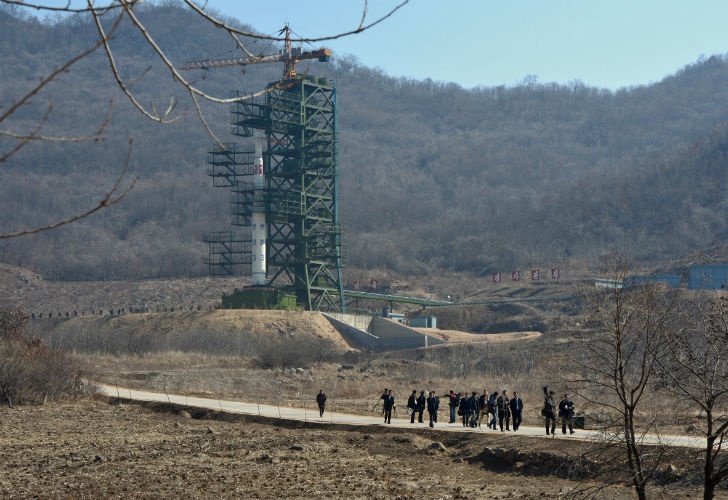 Corea del Sur denunció que Norcorea lanzó un cohete de largo alcance