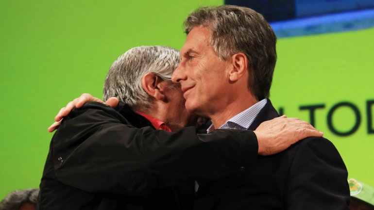 Moyano desautorizó a su hijo Pablo y anunció que irá a la reunión con Macri