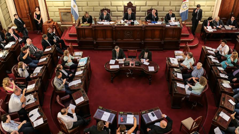 Asamblea Legislativa: Aprobaron los 42 pliegos de jueces y fiscal