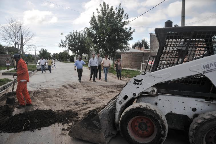 Plan Norte: avanza la pavimentación de 16 cuadras en barrio Favaloro
