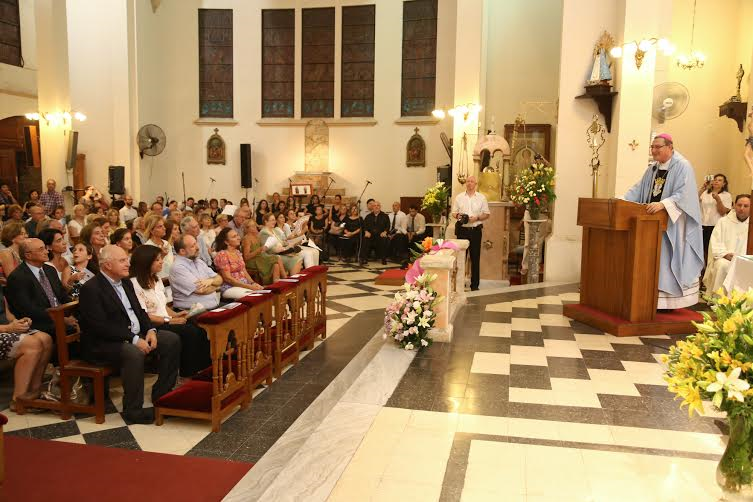 Lifschitz participó en la proclamación de la Iglesia Nuestra Señora de Lourdes como Basílica