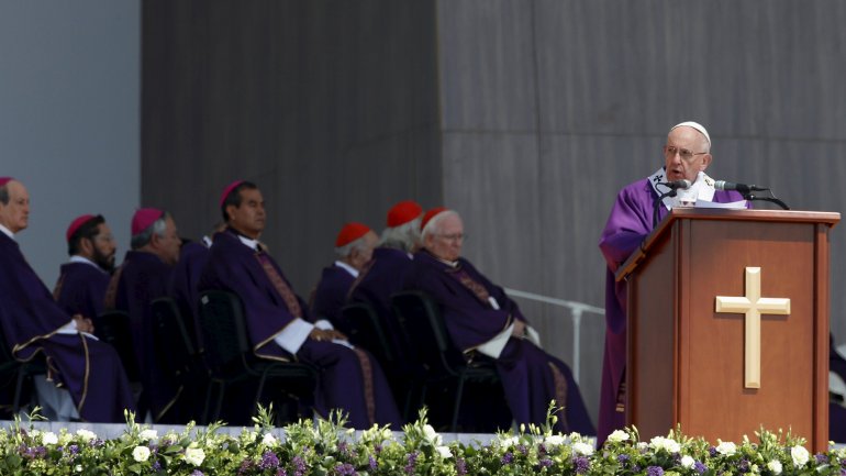 El Papa Francisco llamó a terminar con los 