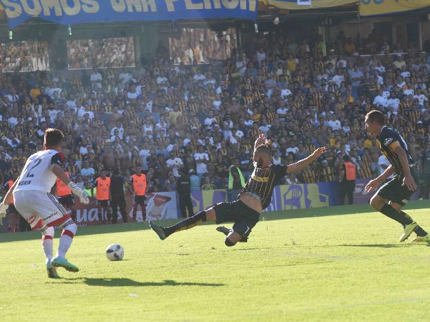 CENTRAL BUSCA SEGUIR CON EL ENVIÓN DEL CLÁSICO EN SU VISITA A INDEPENDIENTE