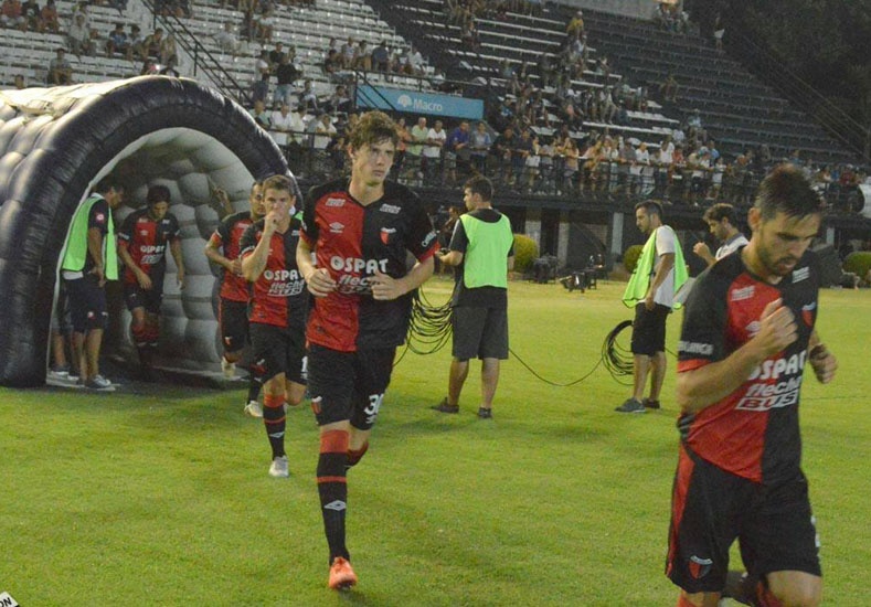 PRENDEN VELAS POR CONTI