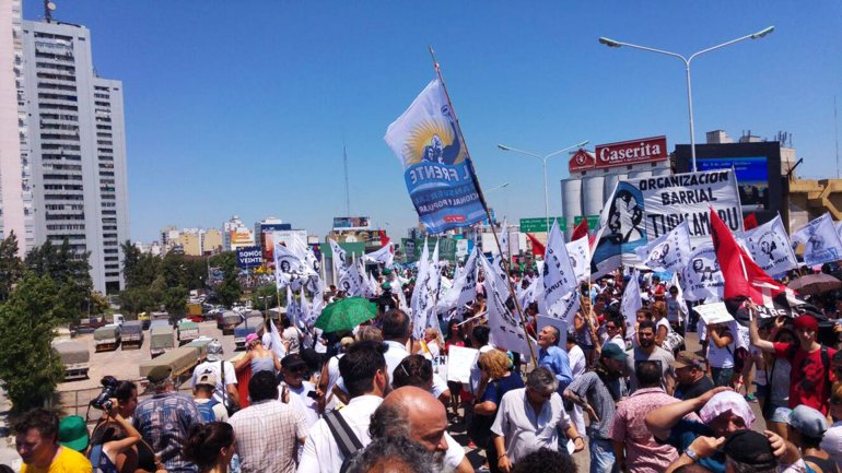 Se aprobó el protocolo antipiquetes: habrá una negociación antes de desalojar un corte de calle 