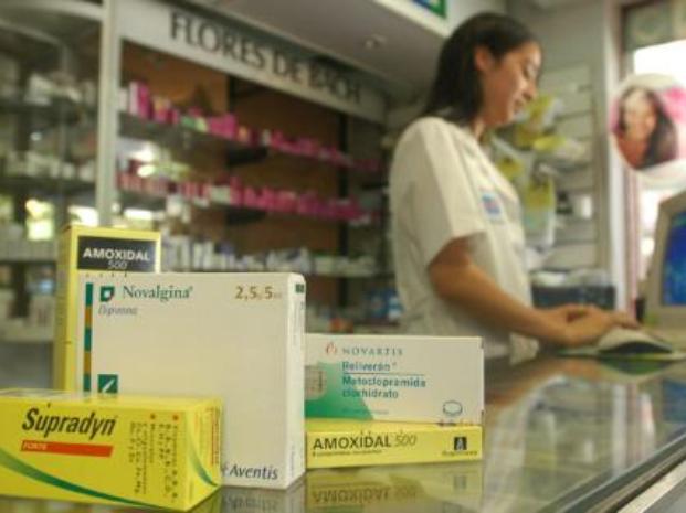 Denuncian remarcación de hasta 176 por ciento en precios de medicamentos 