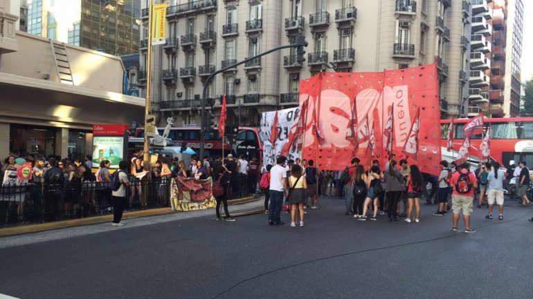 Piquete de ATE en el centro de Buenos Aires: el Gobierno no aplicó el protocolo