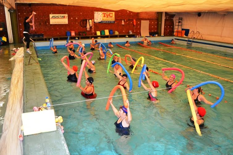 El Municipio santotomesino ofrecerá clases gratuitas de acuaerobic para adultos y adultos mayores