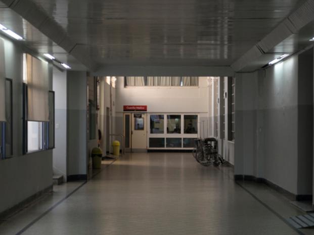 El drama de los 380 empleados del Hospital Italiano que no cobran desde hace 3 meses 