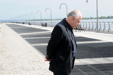 lifschitz miguel pensativo