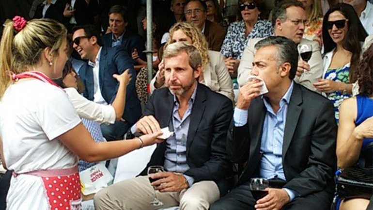Elogios, pedidos y tensión por un reclamo gremial en la apertura de la Fiesta de la Vendimia 