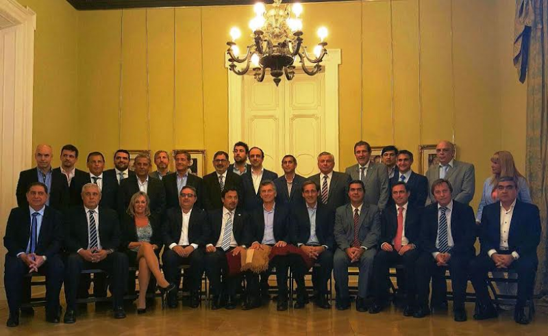 Intendentes de las ciudades capitales almorzaron con el Presidente