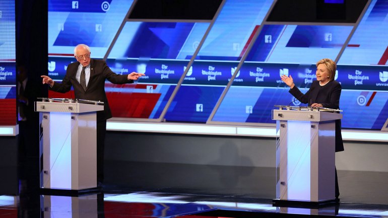 Hillary Clinton y Bernie Sanders protagonizaron un álgido duelo televisivo