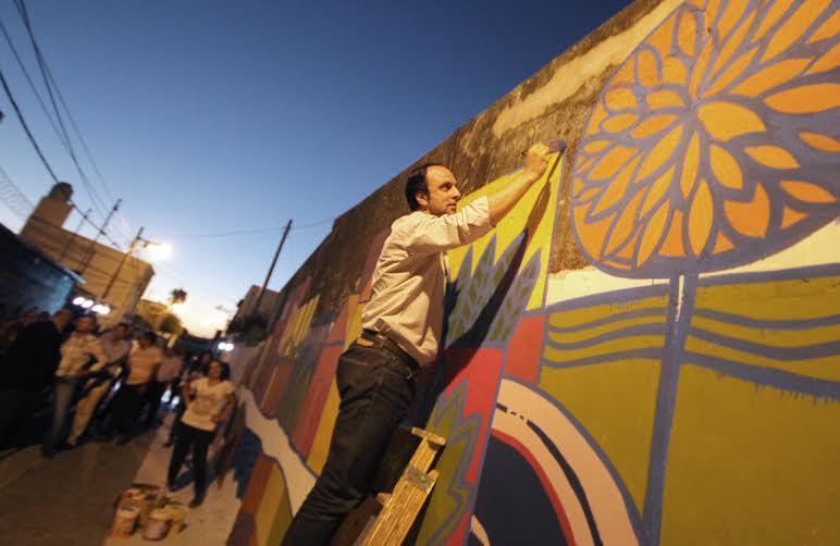 Corral en el norte de la ciudad - Pintando