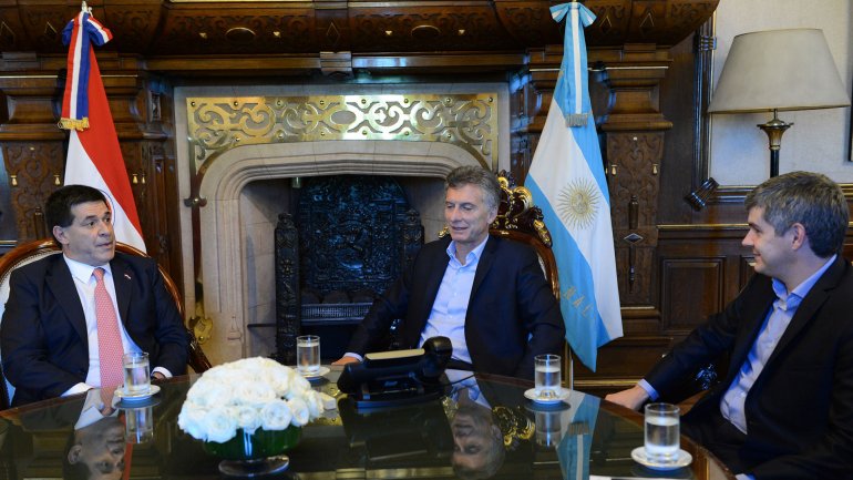 Mauricio Macri y Horacio Cartes evaluaron las relaciones en el Mercosur y la lucha contra el narcotráfico