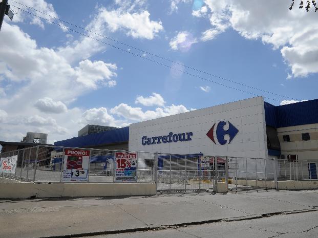 El Arzobispado de Rosario inició un juicio a Carrefour por el pago de $20 millones 