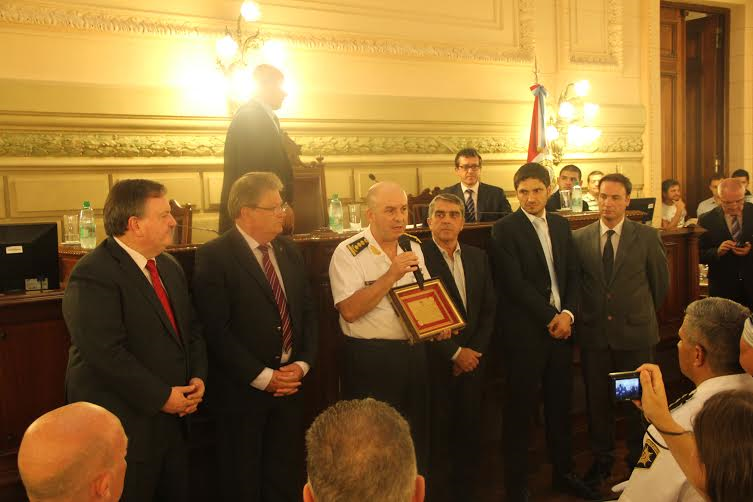 El Senado reconoció a la Fuerza Policial por la captura de los tres prófugos