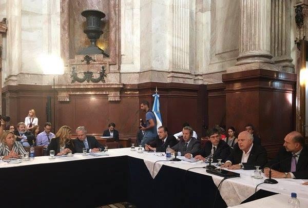 El Gobernador Miguel Lifschitz apoyó el acuerdo con los fondos buitre en el Senado Nacional