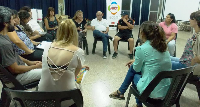 Capacitaciones para la conformación de nuevos  consorcios en el barrio FONAVI Zazpe