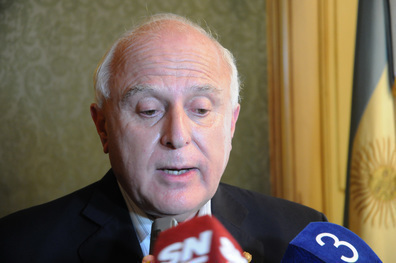 Lifschitz con periodistas