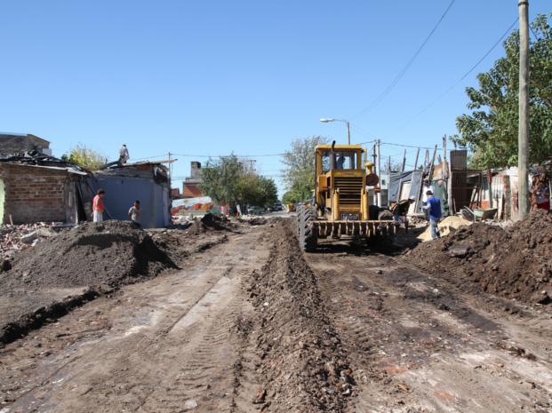 Mónica Fein anunció inversiones por $116 millones para diez barrios 