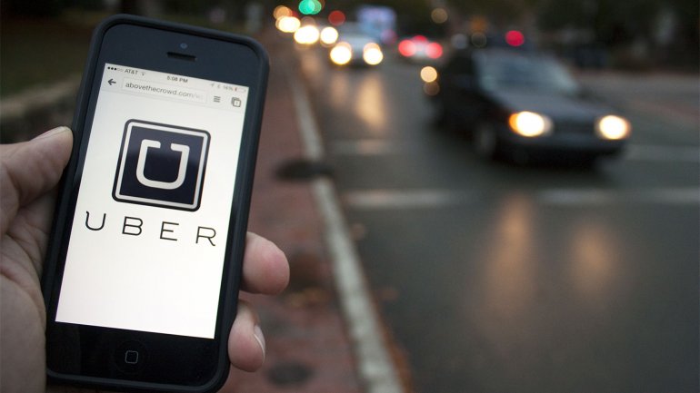 En el primer día de Uber en la Argentina se inscribieron más de 5 mil conductores