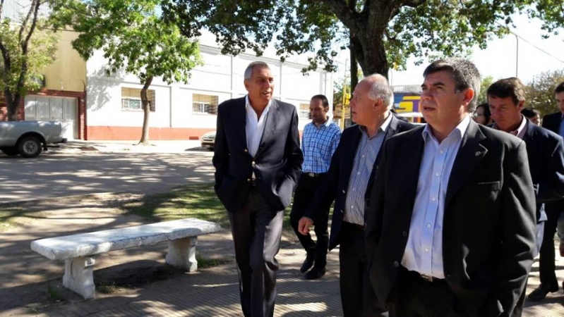 Miguel Lifschitz abordó temas de salud, vivienda y saneamiento