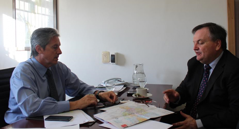 Michlig mantuvo una reunión de trabajo con el Ministro Garibay, para evaluar obras de infraestructura