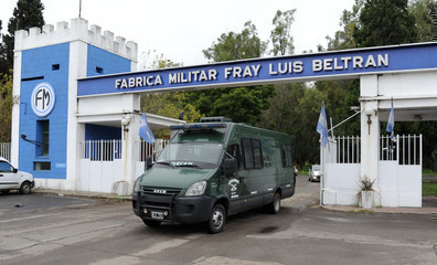 Gendarmería allanó la Fábrica Militar de Fray Luis Beltrán