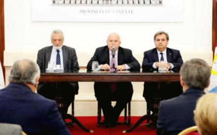 Miguel Lifschitz presentó una batería de proyectos y mejoras para acercar la Justicia a los ciudadanos 
